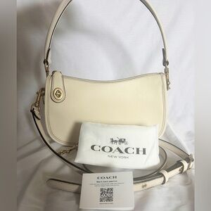 Coach Swinger Bag NWOT